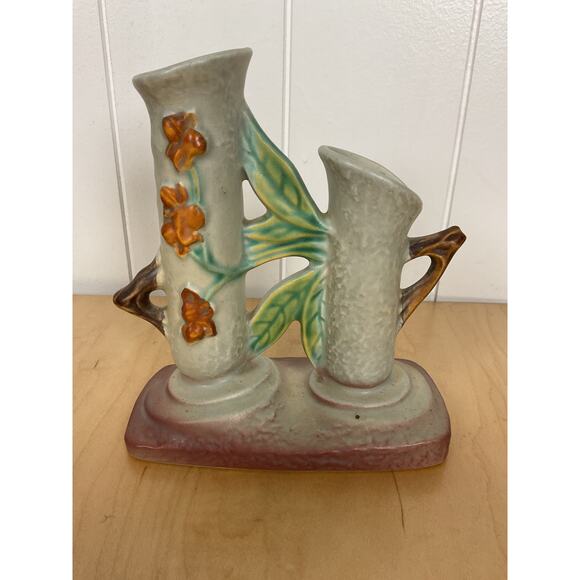 Roseville Pottery Bittersweet Double Bud Vase 873-6 - Picture 3 of 4